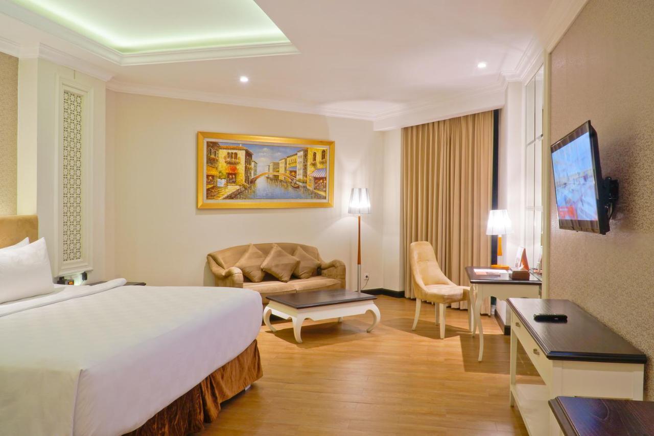 Swiss-Belhotel Lampung Bandar Lampung Exteriör bild