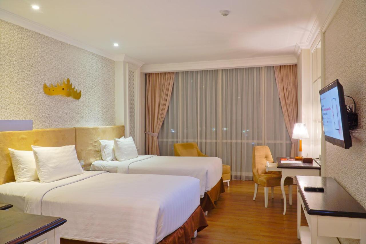 Swiss-Belhotel Lampung Bandar Lampung Exteriör bild