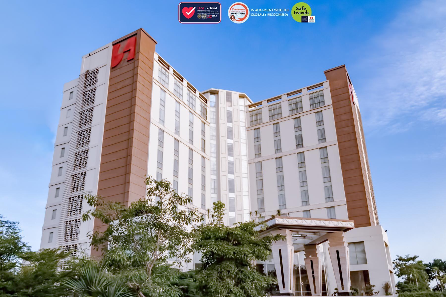Swiss-Belhotel Lampung Bandar Lampung Exteriör bild