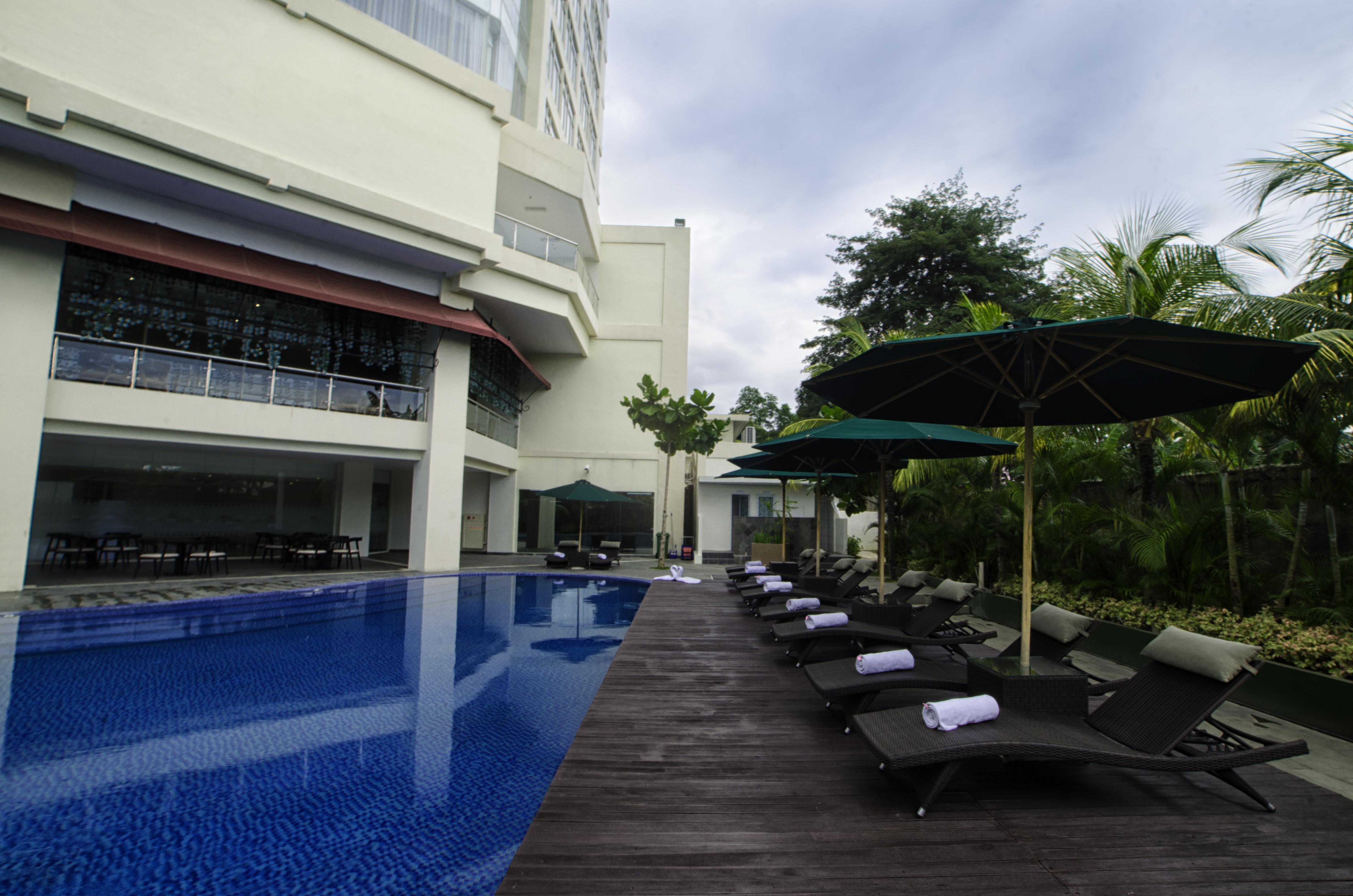 Swiss-Belhotel Lampung Bandar Lampung Exteriör bild